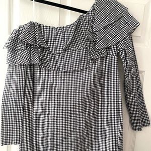 Adelyn Rae off the shoulder shift dress